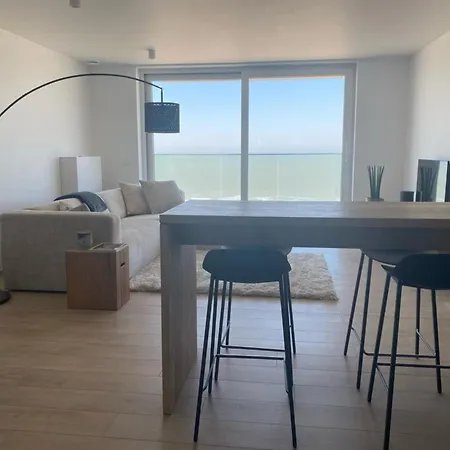 In With Stunning Sea Views Appartement